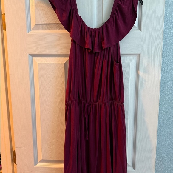 Red Ruffled Ruched Maxi Sundress - Picture 6 of 16